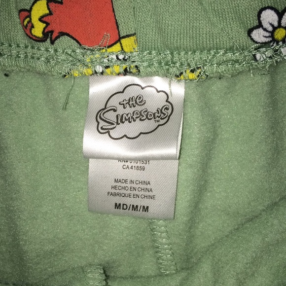 Shorts - Picture 2 of 3